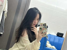 00后新人清纯嫩妹兼职艾琳